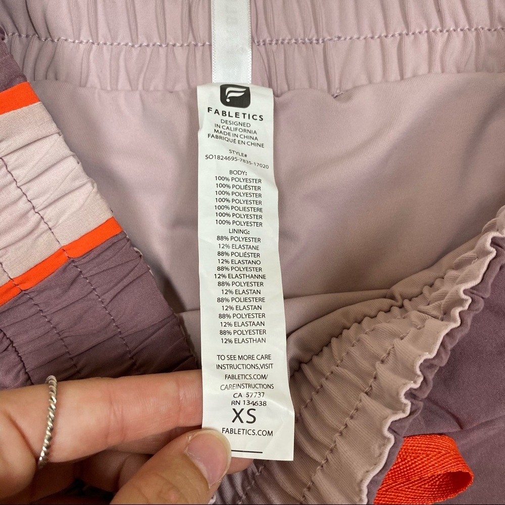 Fabletics Shorts - Picture 2 of 5